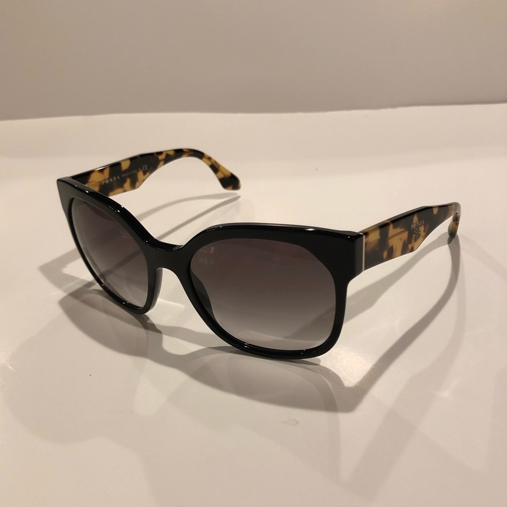 Prada Sunglasses with Black & Tortoise Shell Frame
